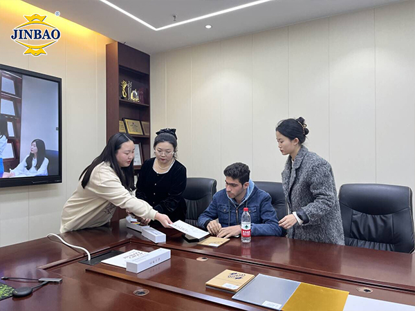 Feria-de-importaci&oacute;n-y-exportaci&oacute;n-de-China-jinbao-acr&iacute;lico-pvc-23