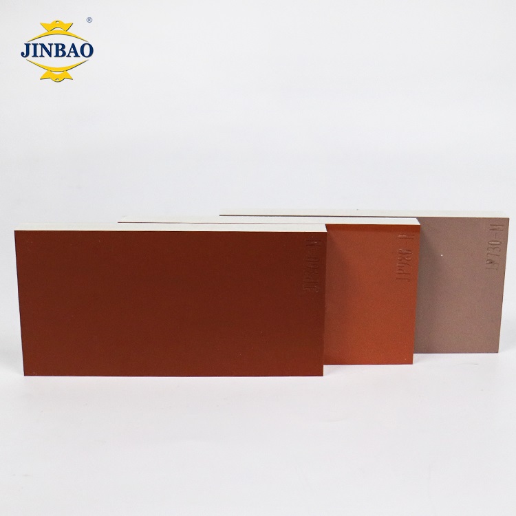 Tablero de espuma PET-PVC