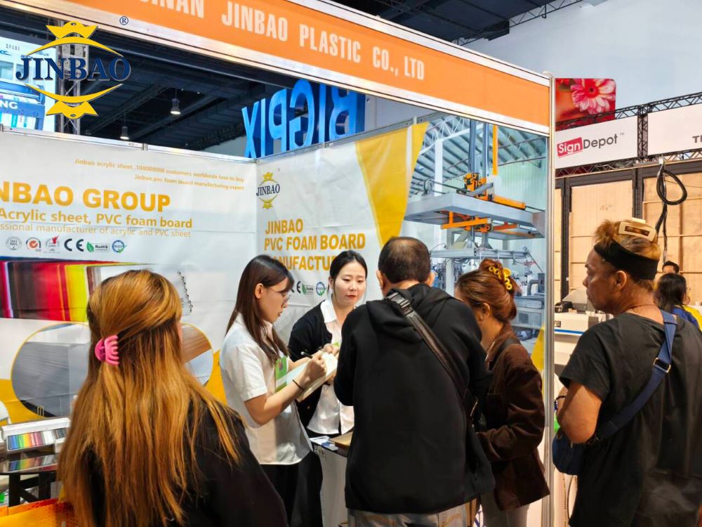 Exposici&oacute;n en Filipinas celebrada con &eacute;xito (3)